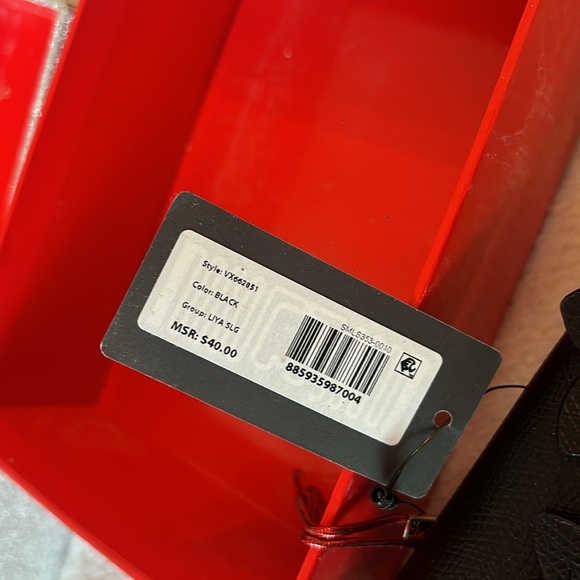 Guess Black Flower Wallet - Picture 4 of 6